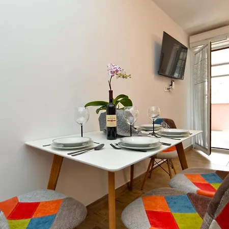 Apartment Violete 742