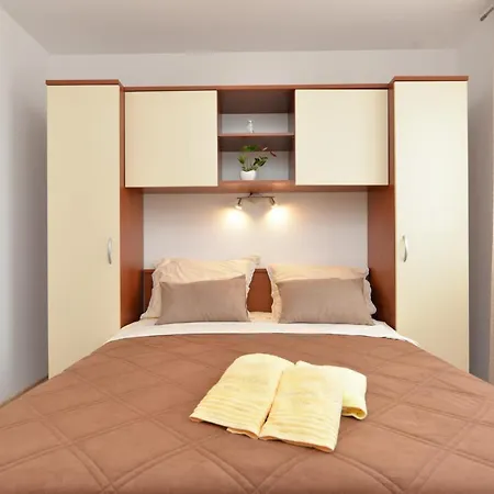 Apartment Violete 742