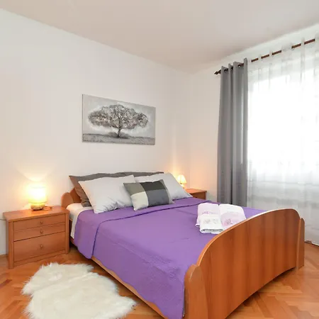 Violete 742 Apartmán