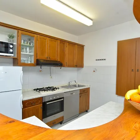 Violete 742 Apartament Pula