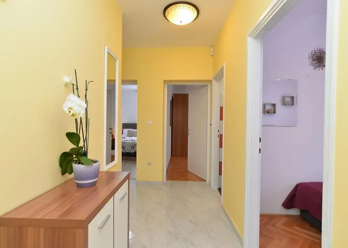 Violete 742 Apartman *