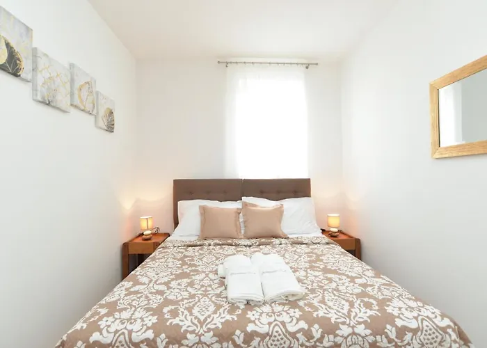 Violete 742 Apartman *